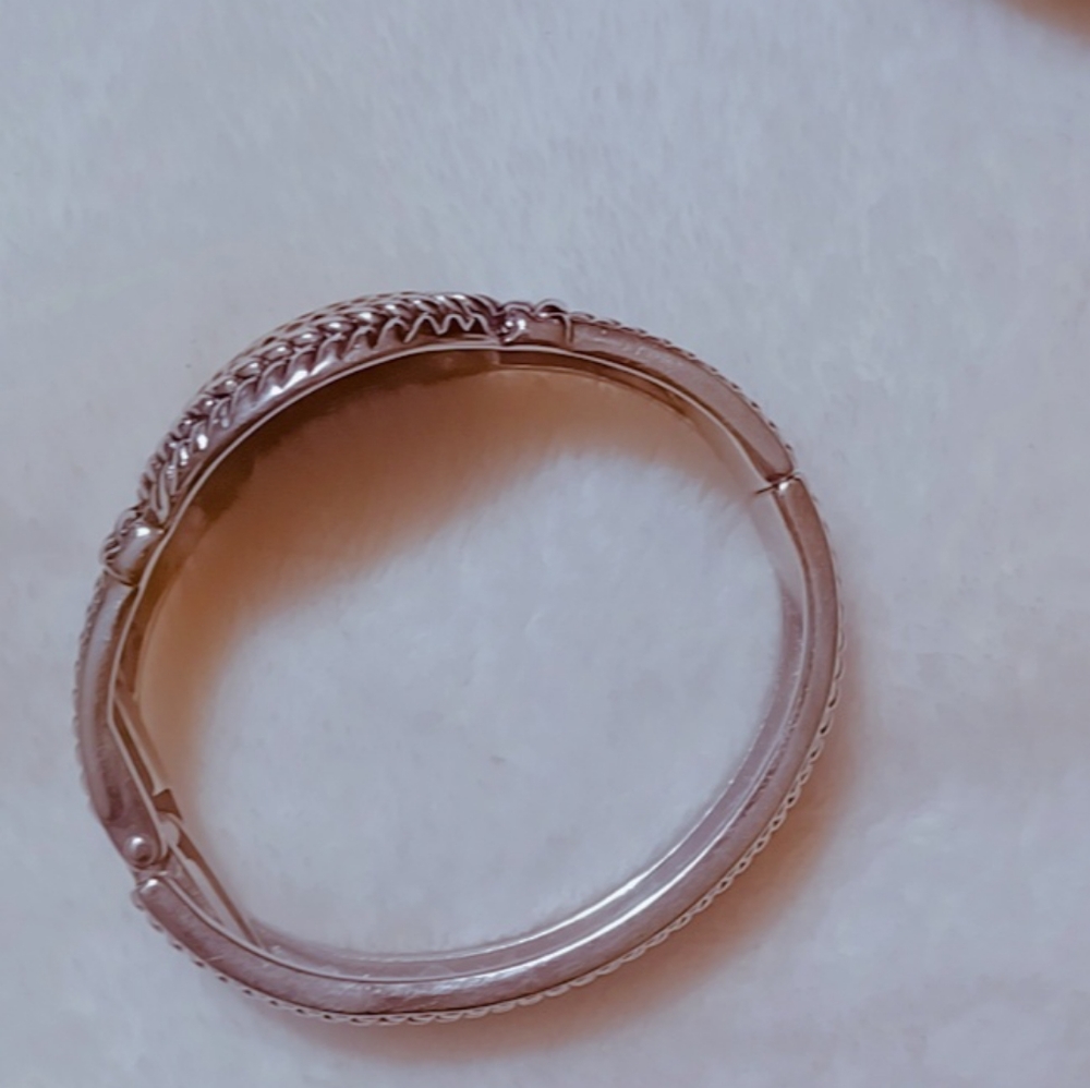 Bangle - Picture 3 of 6